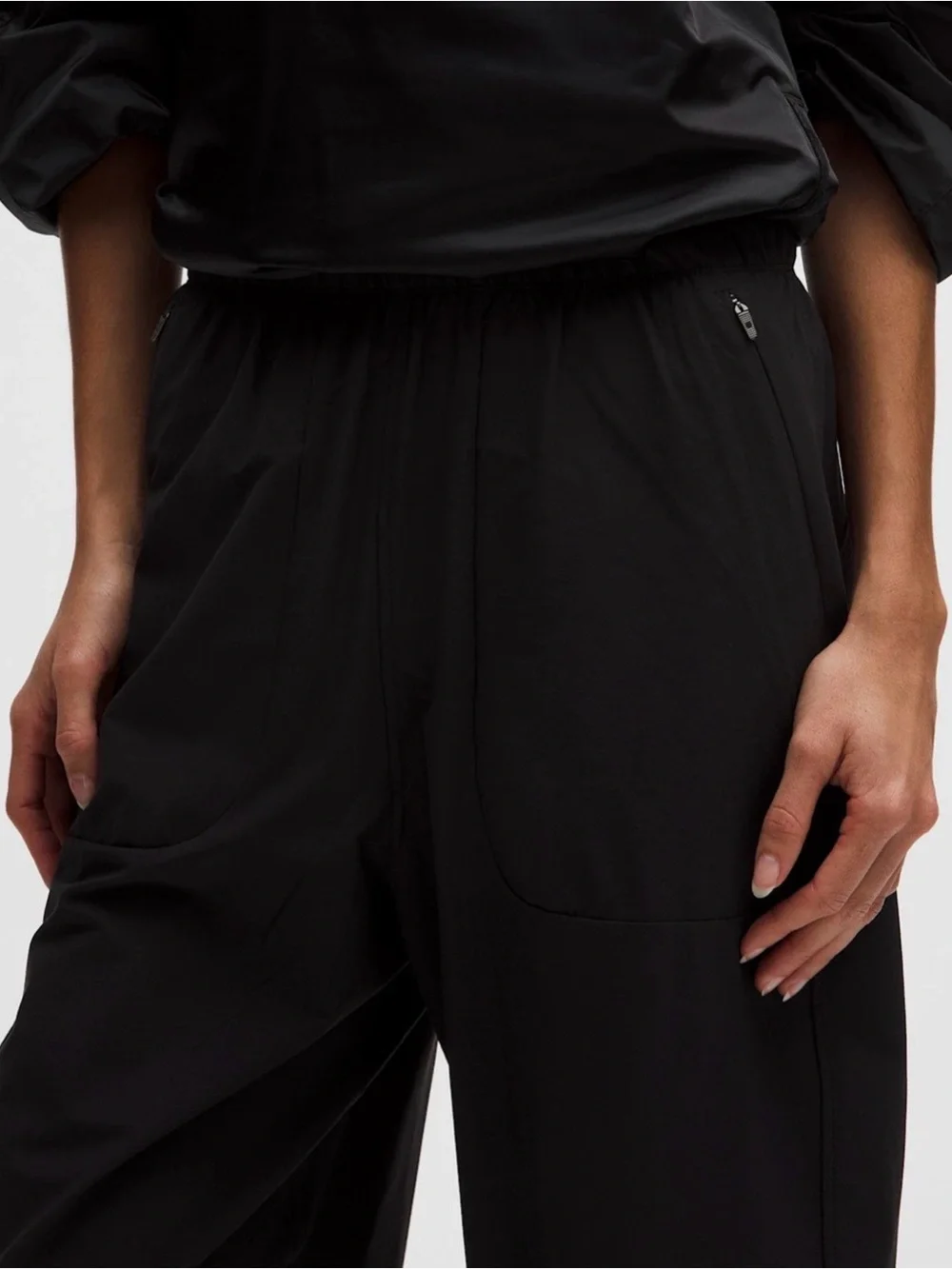 NWT Lululemon Lightweight MR Barrel Leg Cropped Black Pants Women’s 12